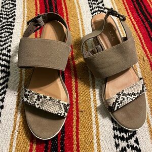 Jessica Cline Women’s Wedge Sandals Size 10M | Taupe Suede & Snakeskin